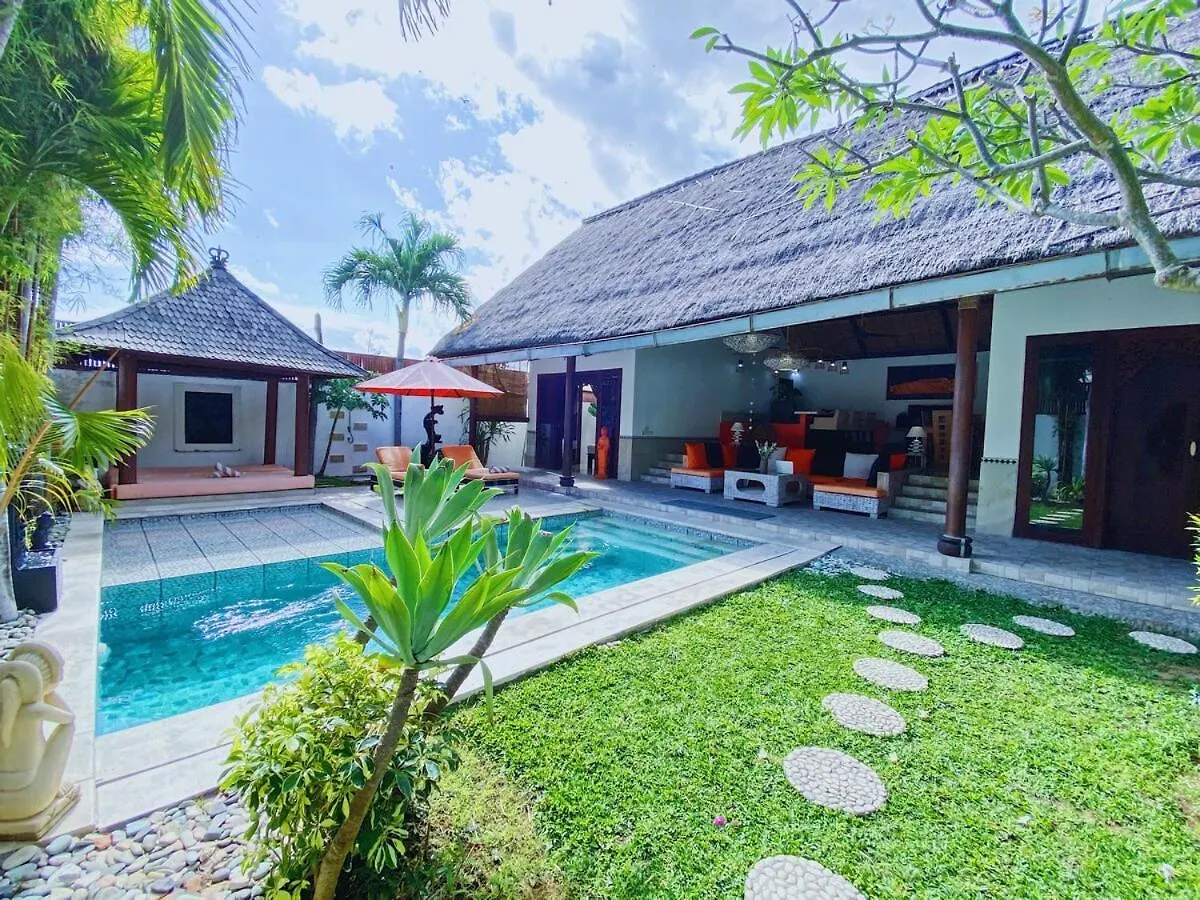 Villa Asyik 塞米亚克